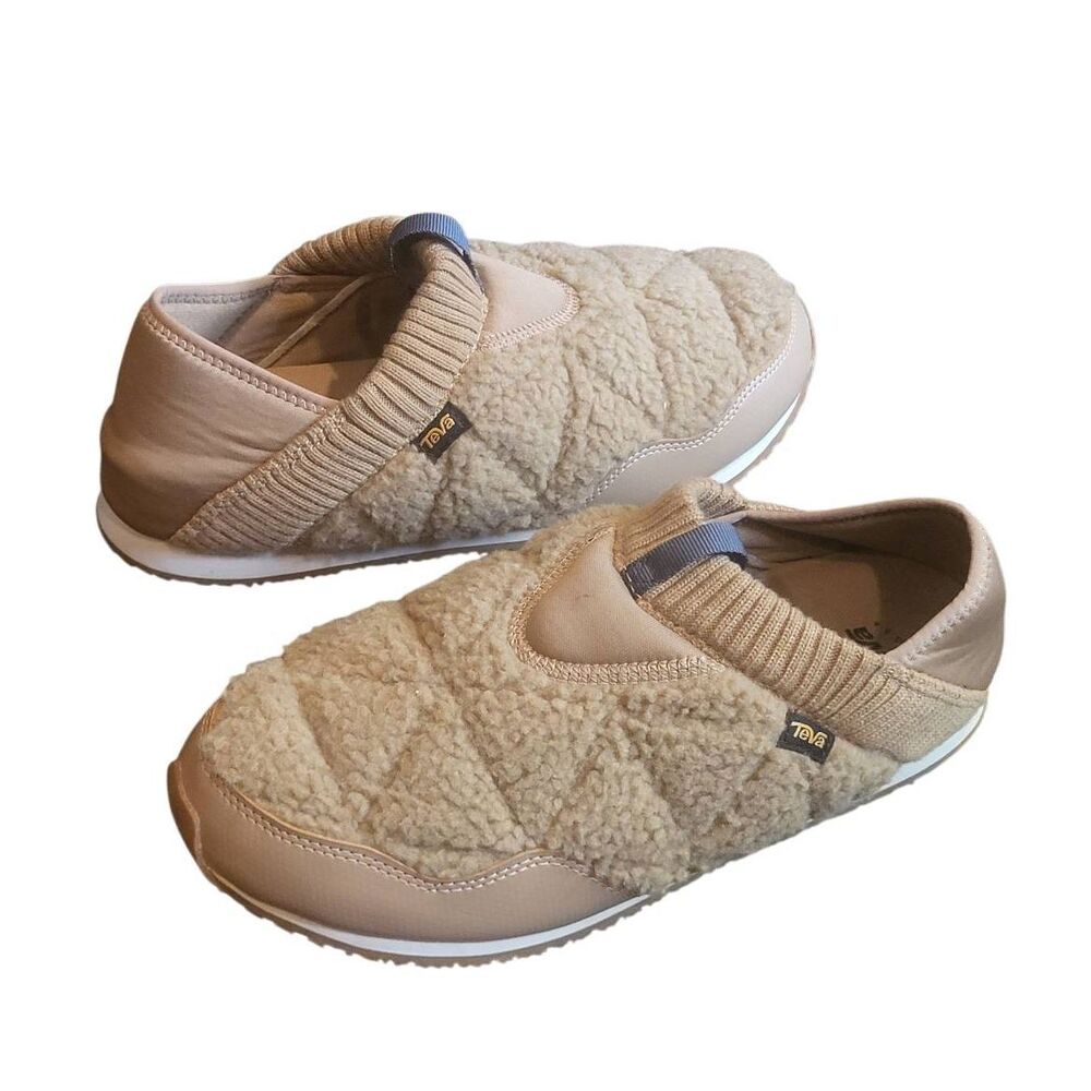 Teva ReEmber Slip Ons Women's 11 Tan Fleece Quilted Cozy Camping Comfort
